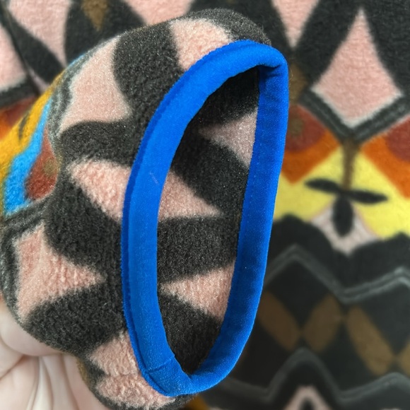 Patagonia Synchilla colorful fleece. W’s Medium. NWOT - Picture 4 of 5